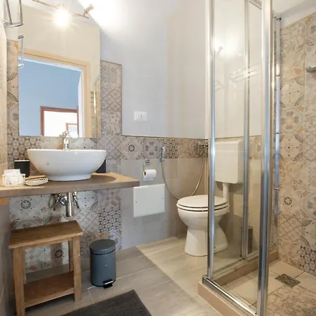 Salento Inside Couette-café 4*