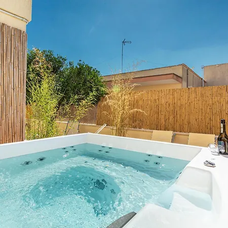 Salento Inside Couette-café 4*