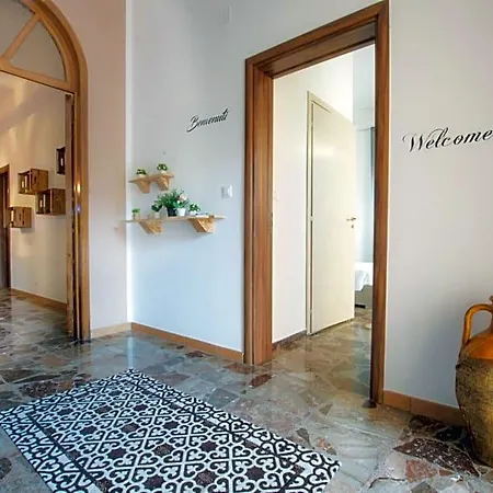 Salento Inside Couette-café 4*