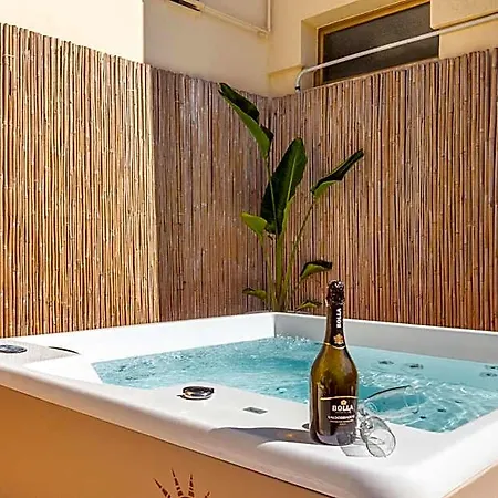 Salento Inside Couette-café 4*